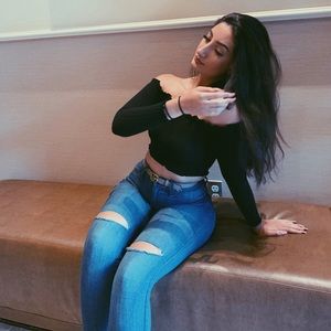 Meet your Posher, Mariam